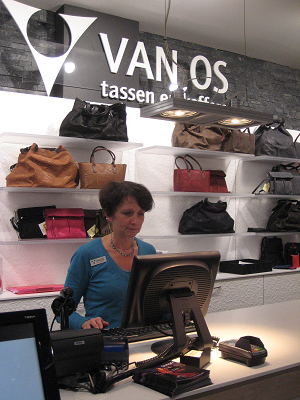 Van Os tassen en koffers: interfiliaal verkeer vanos-van-os-tassen-koffers-filiaal-filialen-communicatie-tas-koffer-laptop-notebook